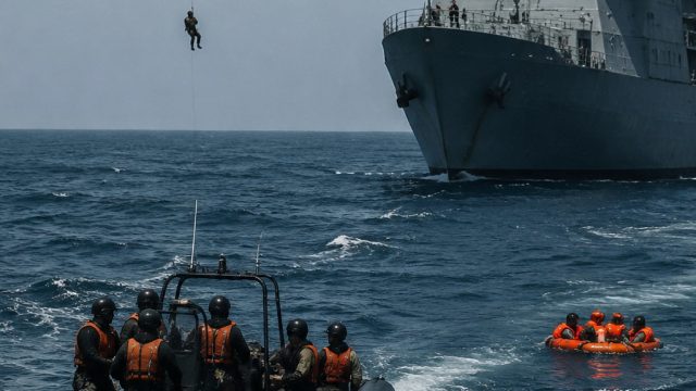 UN Initiates Urgent Plan to Rescue Sailors from Strait of Hormuz